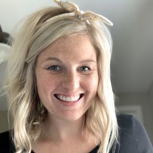 Meet your Posher, Hillary